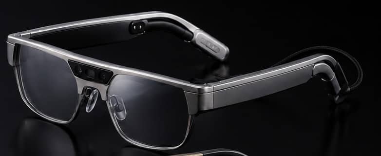 Raviun in Titanium, silver metallic finish
